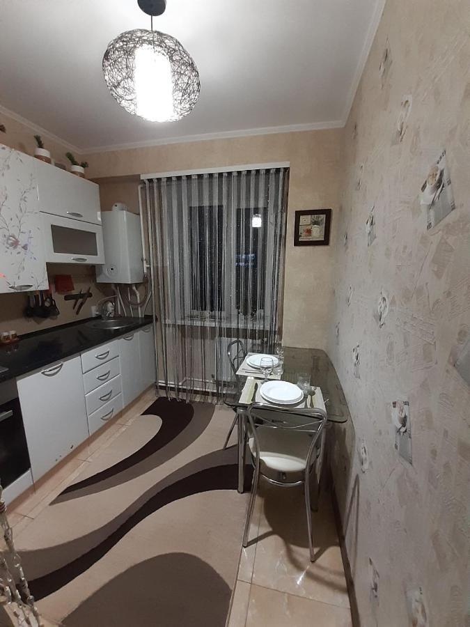 Двокімнатна Leilighet Shepetovka Eksteriør bilde